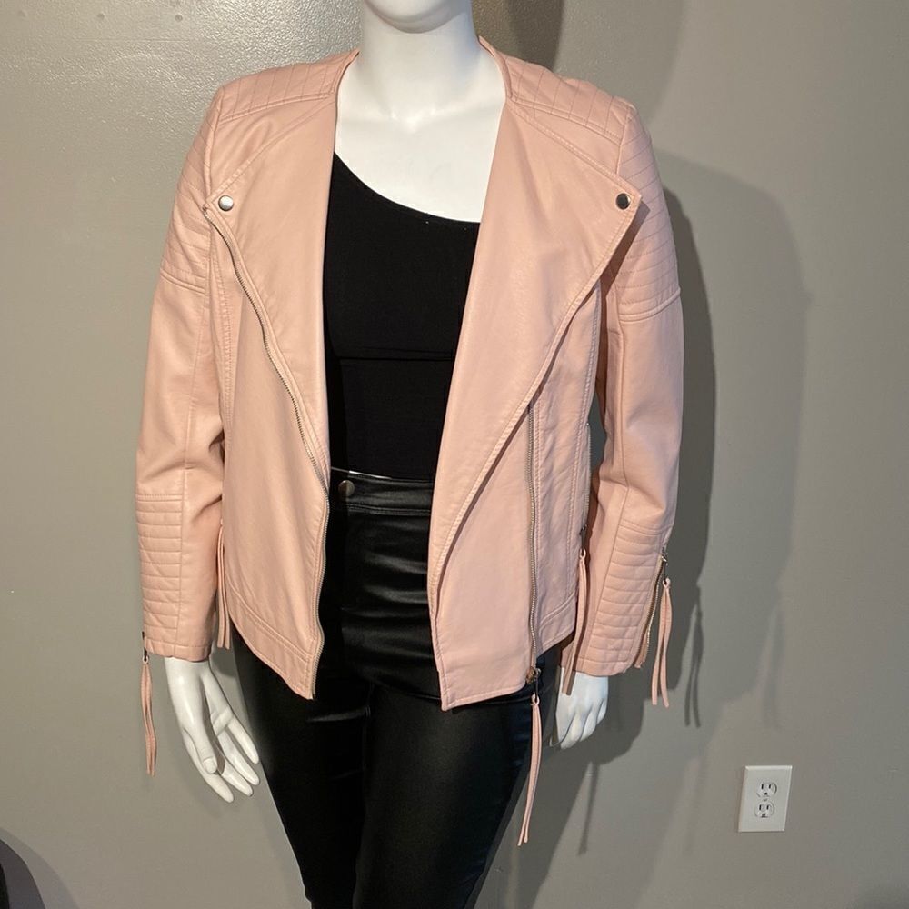 Womens Simply Styled Large Light Pink Blush Faux Leather Jacket - Size Large